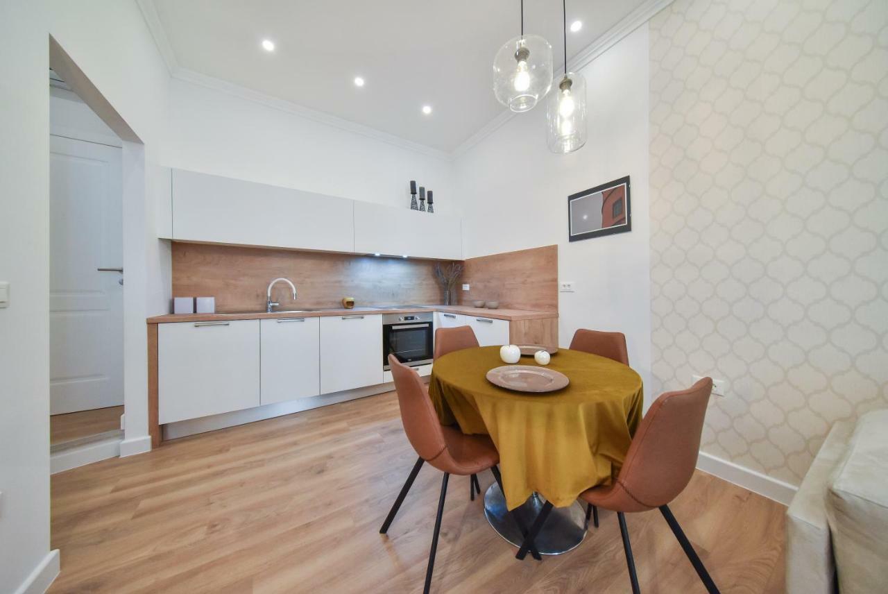 Center Simeon Apartment 扎达尔 外观 照片